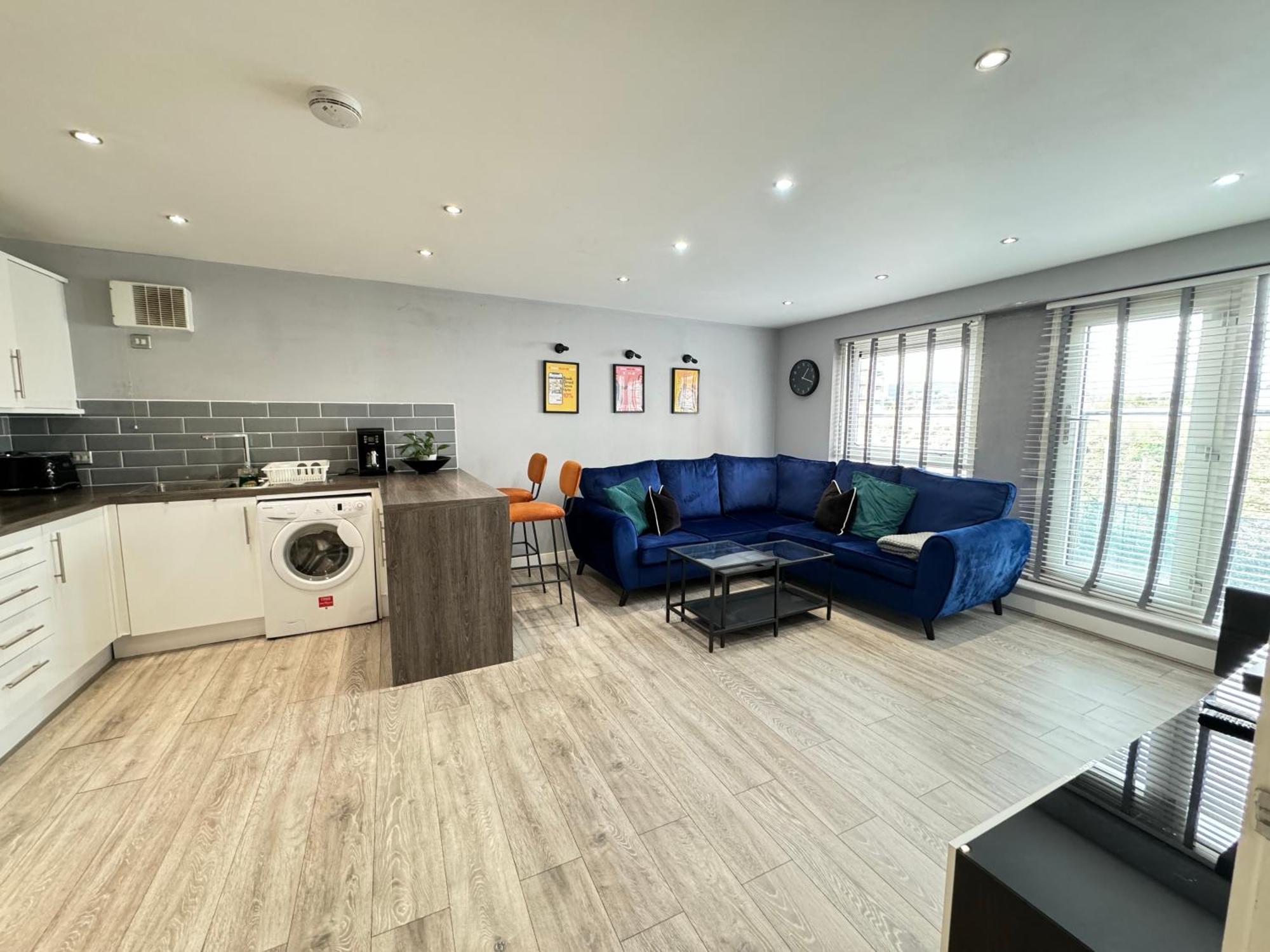 Rnm - Business Professionals Stay, Walsall City Centre, 2 Bedroom With Ensuite And Bathroom, Entire Place, Kitchen & Washroom With Amenities, Smart Tv, Easy Access, Fast Wifi, Parking Nearby, Great Transport Links Exteriér fotografie