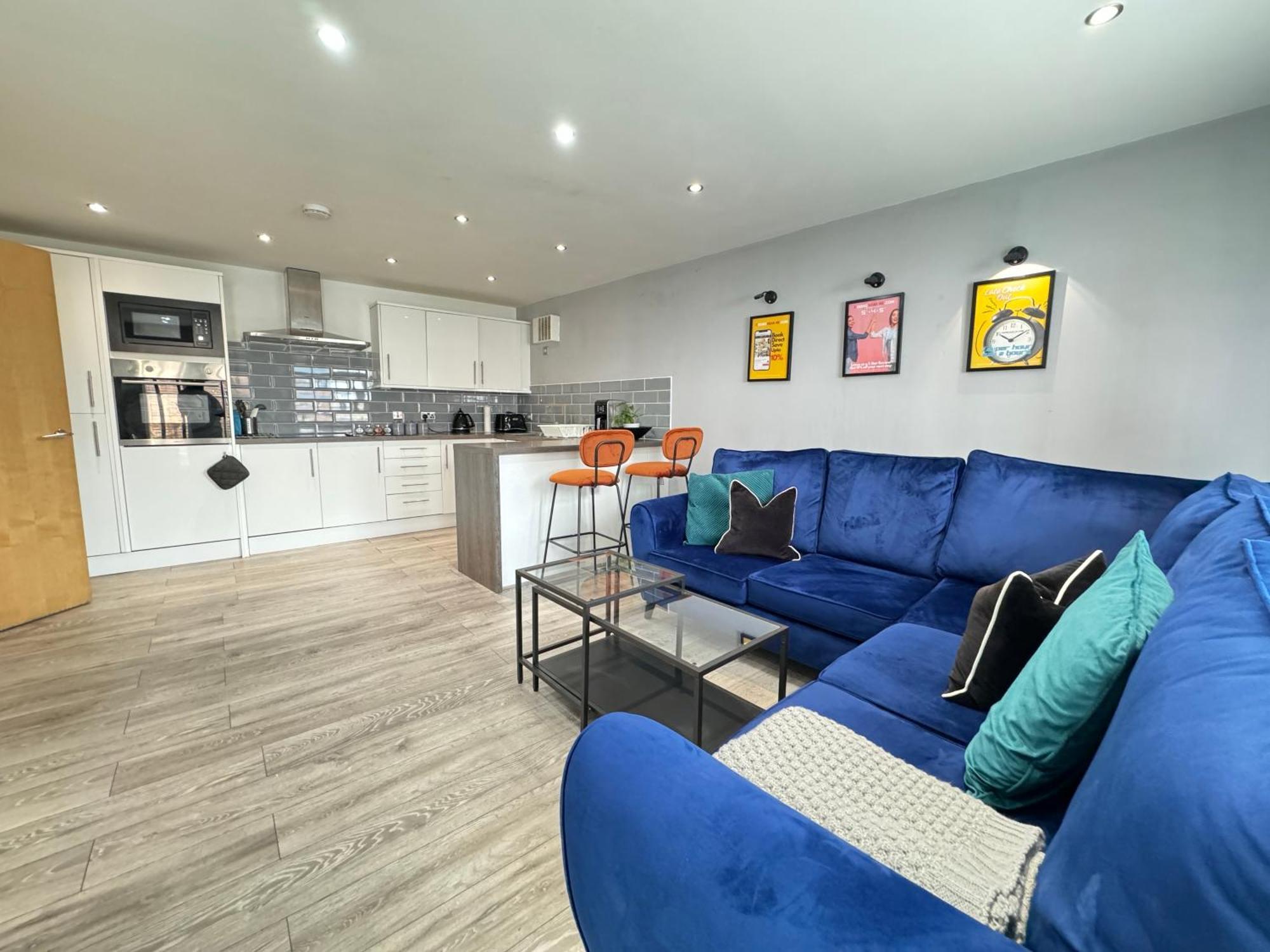 Rnm - Business Professionals Stay, Walsall City Centre, 2 Bedroom With Ensuite And Bathroom, Entire Place, Kitchen & Washroom With Amenities, Smart Tv, Easy Access, Fast Wifi, Parking Nearby, Great Transport Links Exteriér fotografie